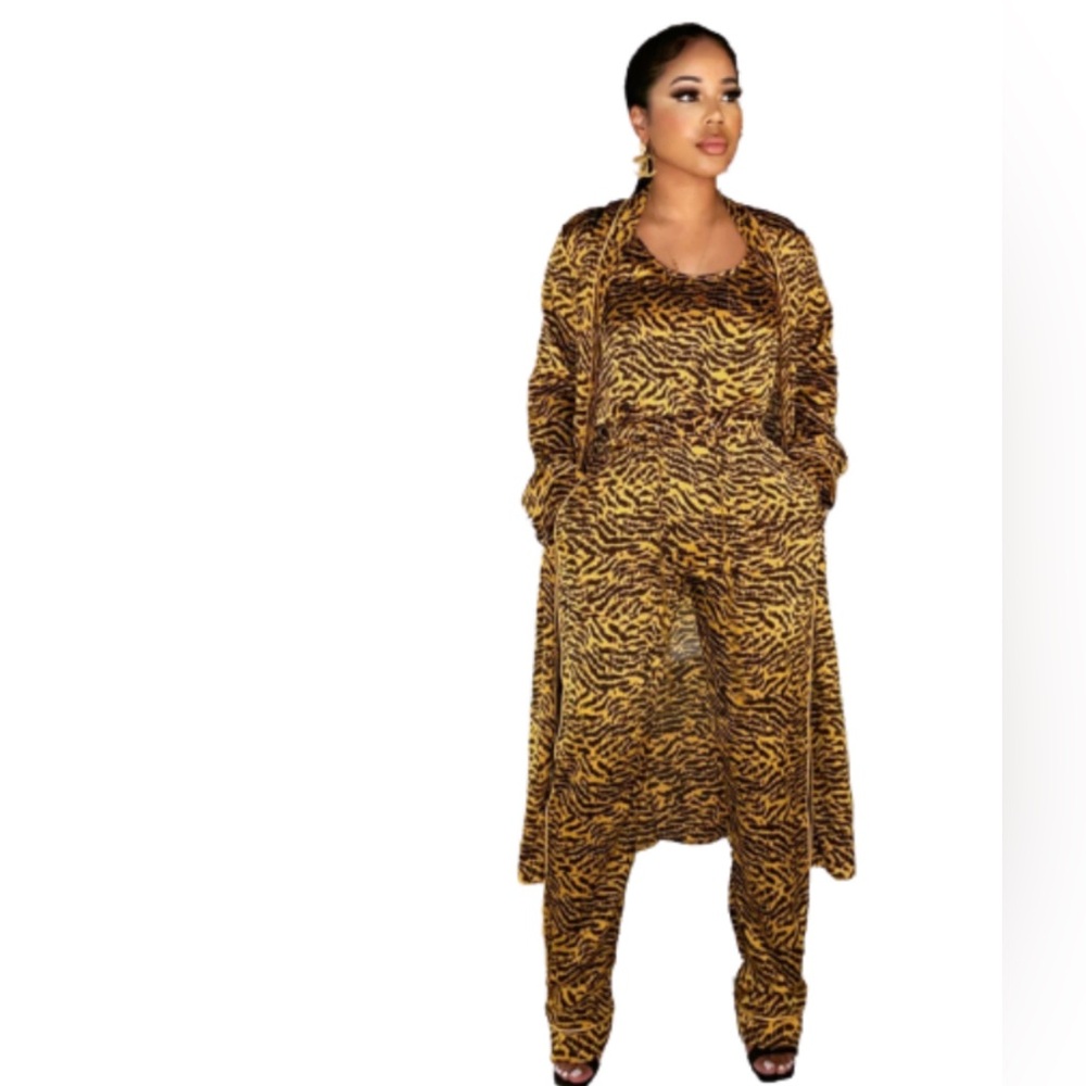 Stylish Animal Print three piece set Red & Black